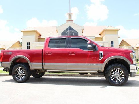 Used 2019 Ford F250 Lariat w/ Lariat Ultimate Package AWD/4WD image 3
