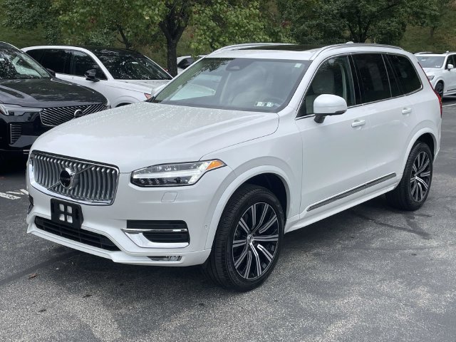 Certified 2024 Volvo XC90 B5 Plus AWD/4WD image 1