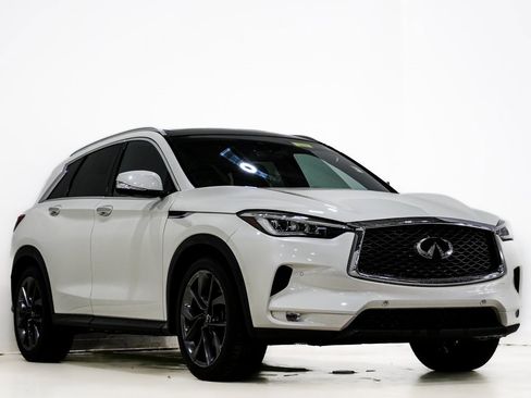 Used 2019 INFINITI QX50 Essential w/ Sensory Package image 1