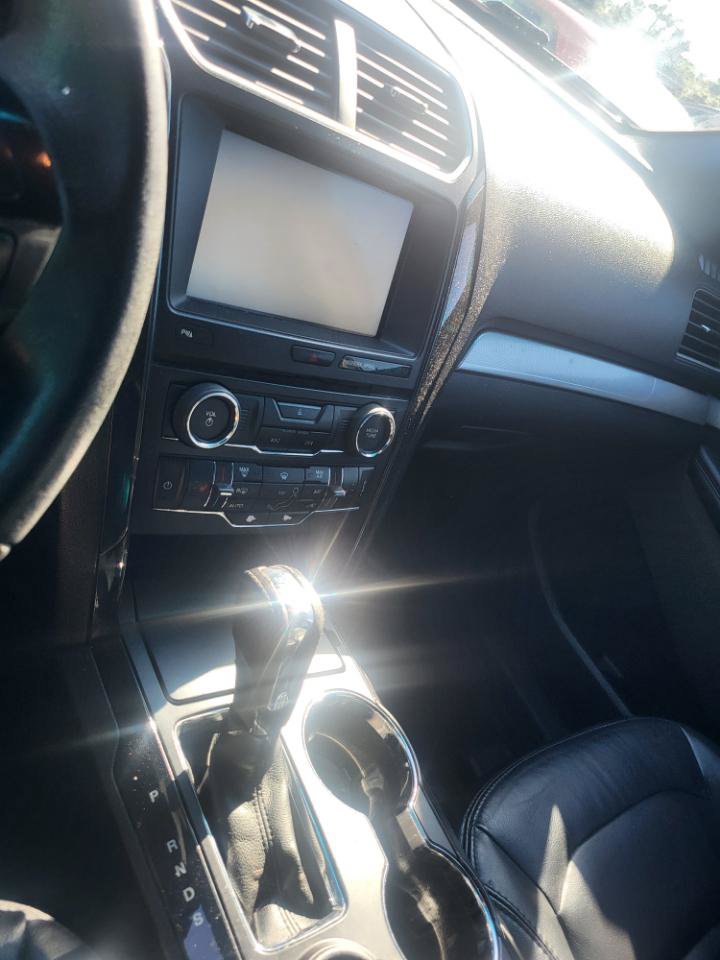 Used 2016 Ford Explorer XLT w/ Equipment Group 202A FWD image 45