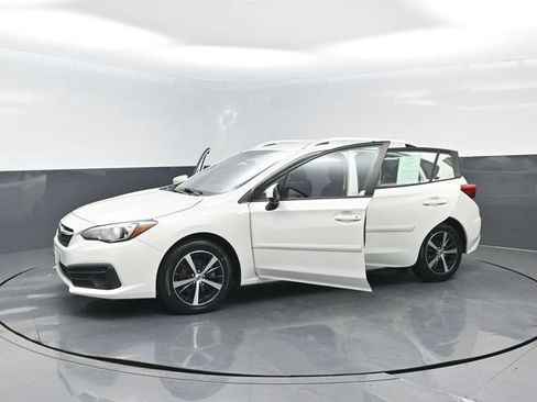 Used 2023 Subaru Impreza 2.0i Premium AWD/4WD image 33