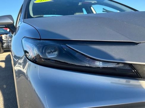 Used 2025 Toyota Camry LE image 12