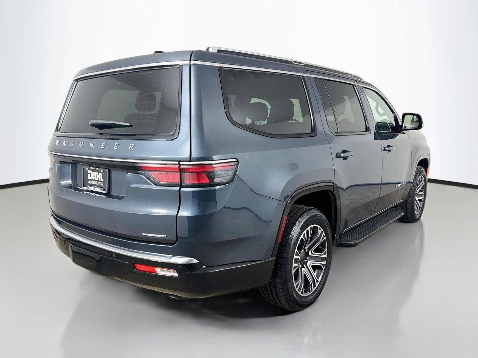 Used 2024 Jeep Wagoneer Series II AWD/4WD image 13