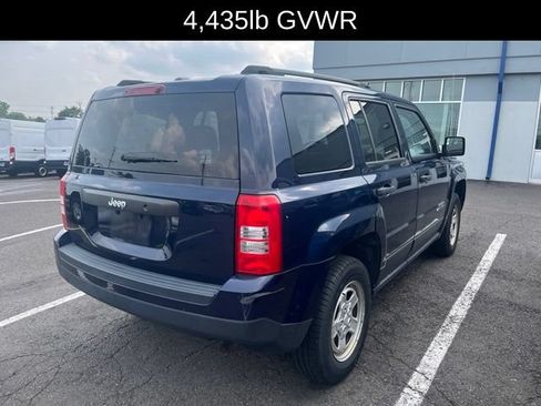 Used 2017 Jeep Patriot Sport FWD image 5