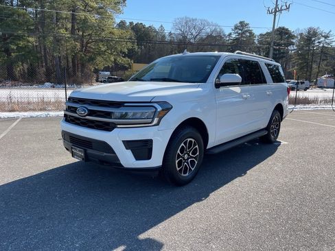 Certified 2023 Ford Expedition Max XLT image 1