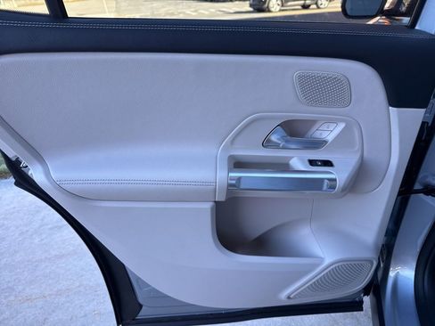 New 2026 Mercedes-Benz GLB 250 4MATIC image 21