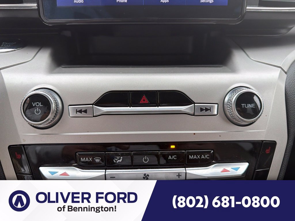 Used 2022 Ford Explorer XLT w/ Equipment Group 202A AWD/4WD image 28