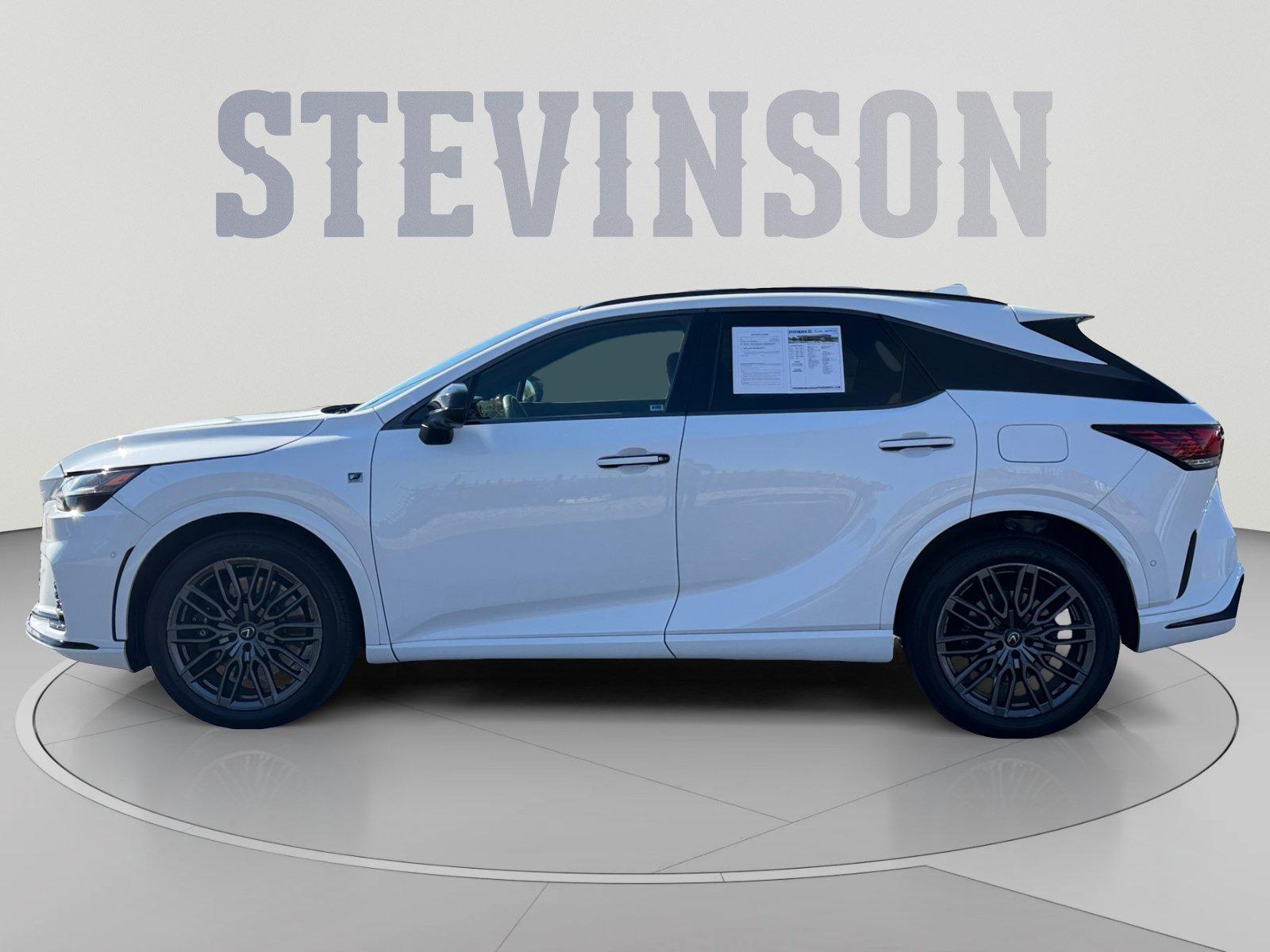 Used 2023 Lexus RX 500h F Sport w/ Accessory Package (Z1) AWD/4WD image 2