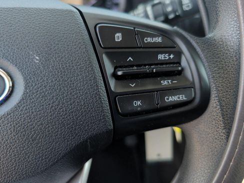 Used 2021 Hyundai Venue SE FWD image 20