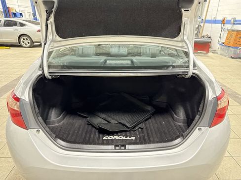 Used 2019 Toyota Corolla LE image 11