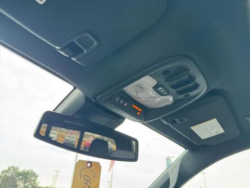 Used 2024 Chevrolet Colorado Z71 w/ Z71 Convenience Package 2 image 26