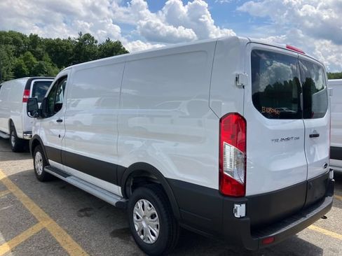 Used 2025 Ford Transit 250 Low Roof w/ Exterior Upgrade Package RWD image 3