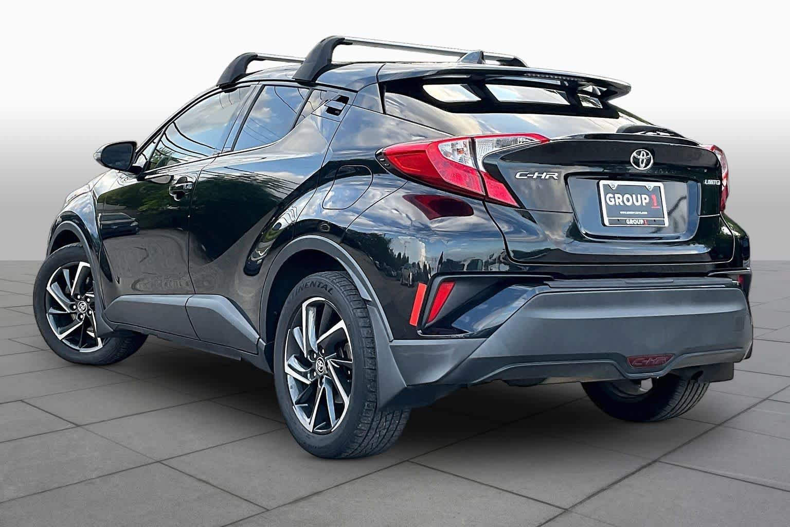 Used 2020 Toyota C-HR Limited FWD image 11