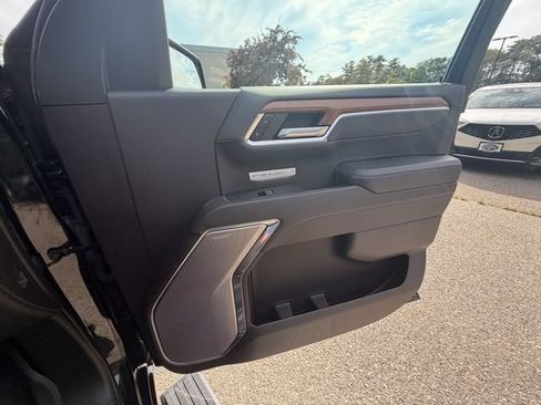 Used 2022 GMC Sierra 1500 Denali AWD/4WD image 14