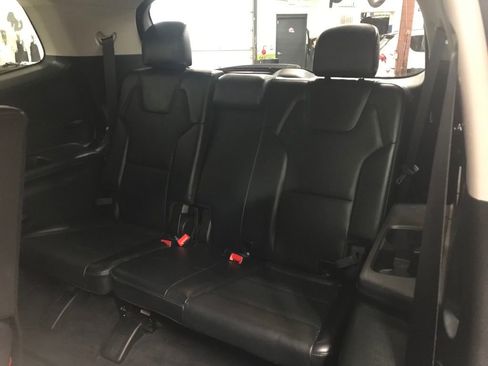 Used 2020 Kia Telluride S w/ S 8 Passenger Seating Package image 32