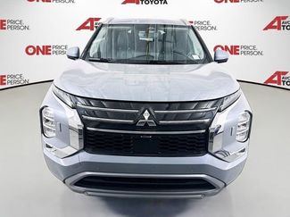 Used 2025 Mitsubishi Outlander SEL video 2