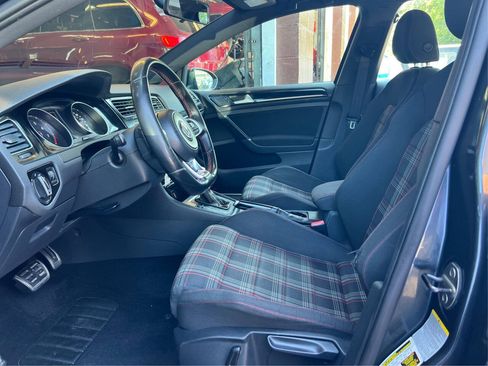 Used 2015 Volkswagen GTI S FWD image 9