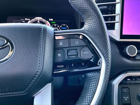 Used 2024 Toyota Sequoia Platinum image 25