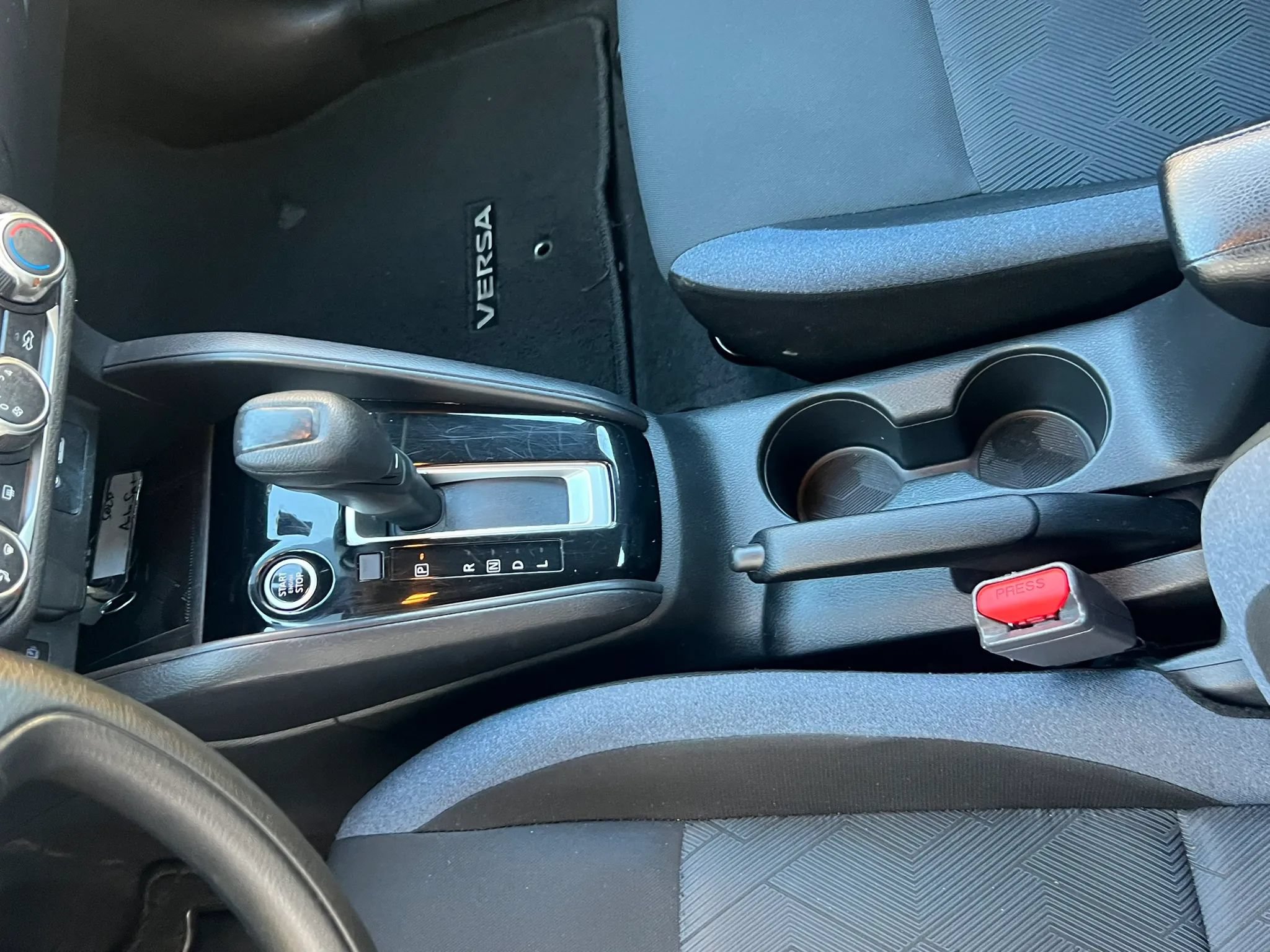 Used 2023 Nissan Versa SV FWD image 14