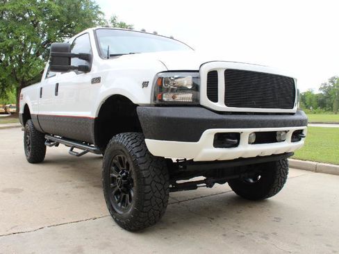 Used 2004 Ford F250 XLT AWD/4WD image 5