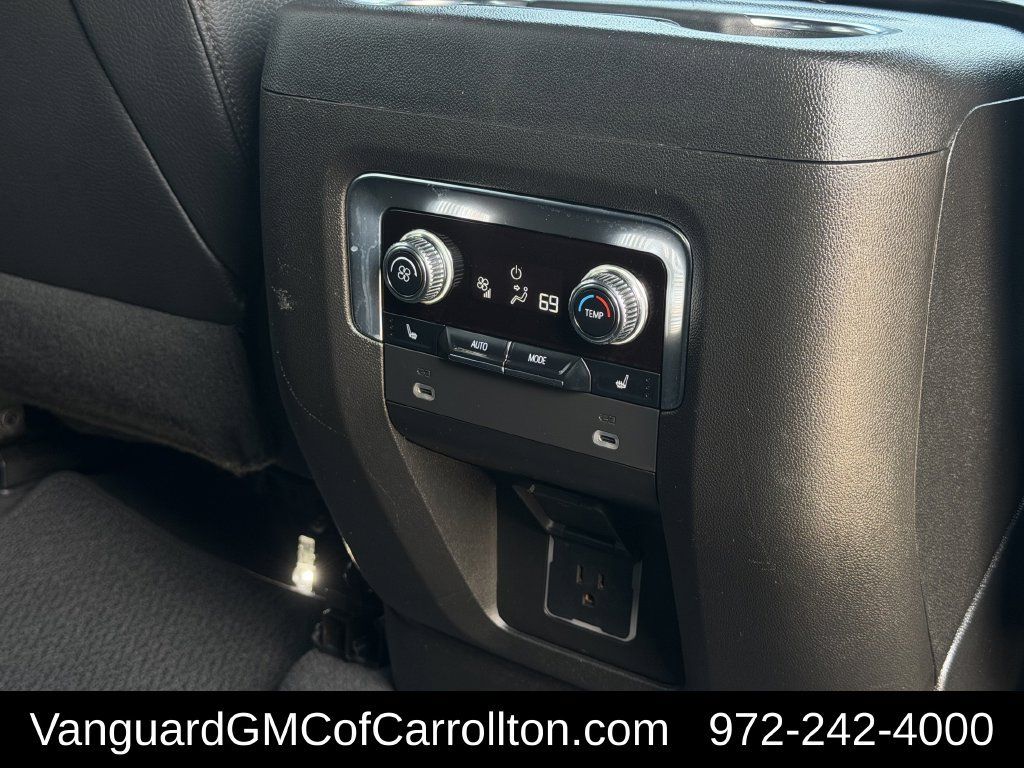 Used 2023 GMC Yukon Denali RWD image 37