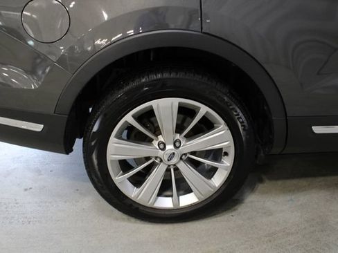 Used 2019 Ford Explorer Limited w/ Class III Trailer Tow Package FWD image 29