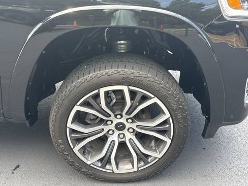 Certified 2025 RAM 1500 Tungsten w/ Off Road Group AWD/4WD image 14