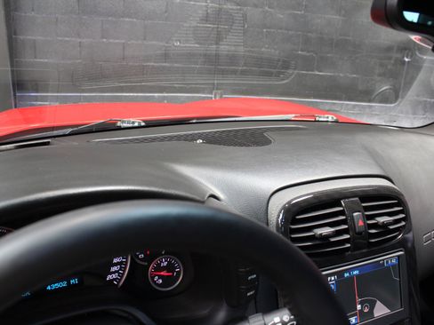 Used 2013 Chevrolet Corvette Grand Sport w/ 2LT Preferred Equipment Group image 37
