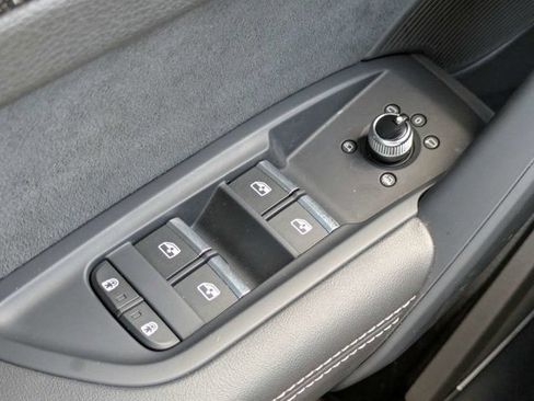 Used 2024 Audi SQ5 Premium Plus AWD/4WD image 25