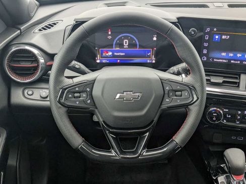 New 2026 Chevrolet Trax RS w/ Sunroof Package FWD image 23