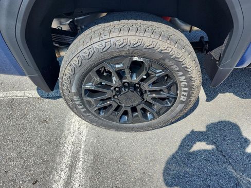 New 2026 GMC Sierra 2500 Denali Ultimate AWD/4WD image 4