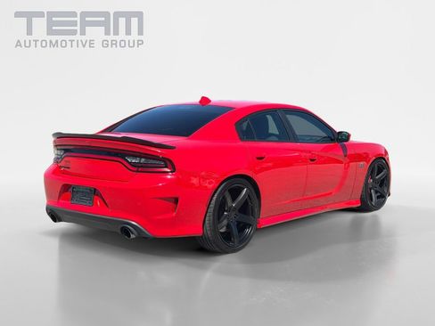 Used 2019 Dodge Charger Scat Pack w/ Dynamics Package RWD image 7