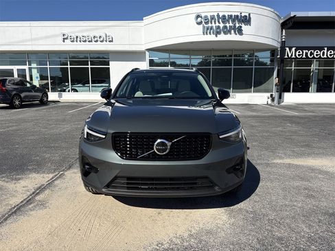 New 2026 Volvo XC40 B5 Plus w/ Protection Package Premier image 8