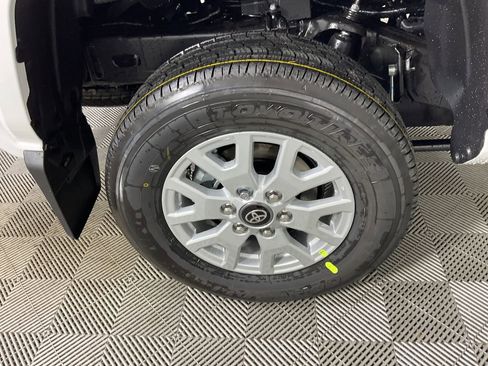 New 2025 Toyota Tacoma SR5 image 9