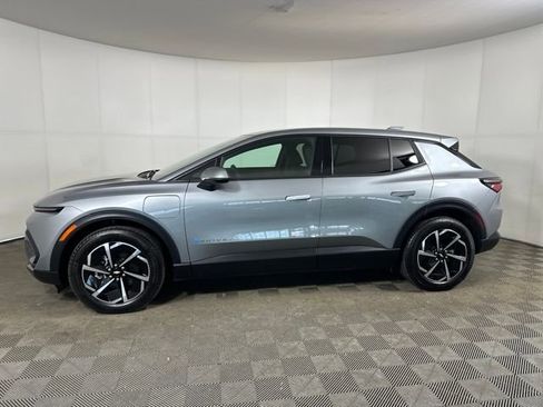 Used 2025 Chevrolet Equinox EV LT image 6