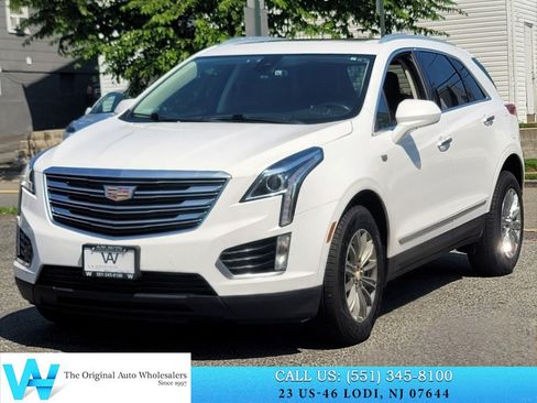 Used 2018 Cadillac XT5 Luxury w/ Driver Awareness Package FWD image 3