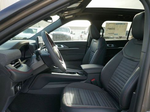 New 2026 Ford Explorer ST-Line w/ ST-Line Street Pack image 14