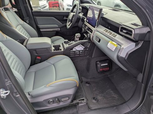 New 2025 Toyota Tacoma Trailhunter image 5