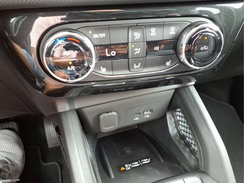 New 2026 Chevrolet TrailBlazer LT w/ Convenience Package FWD image 11