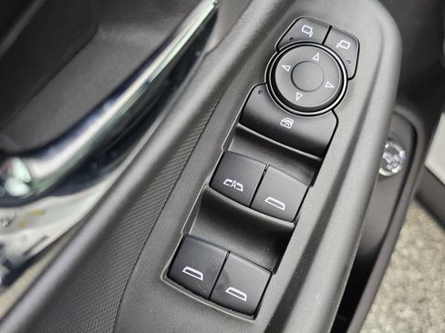 Used 2026 Chevrolet TrailBlazer RS w/ Convenience Package FWD image 32