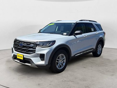Certified 2025 Ford Explorer Active AWD/4WD image 1