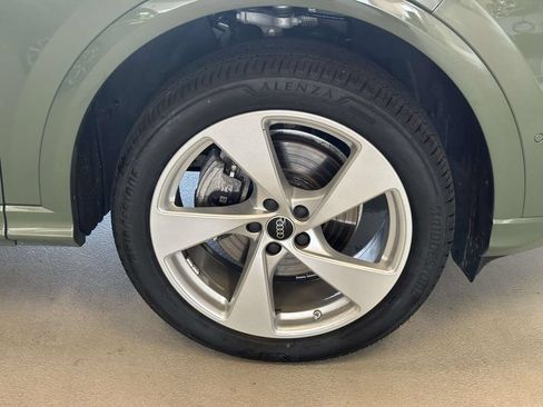 Used 2025 Audi Q5 Premium Plus w/ Premium Plus AWD/4WD image 8