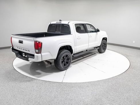 Used 2021 Toyota Tacoma SR w/ SR Convenience Package image 27
