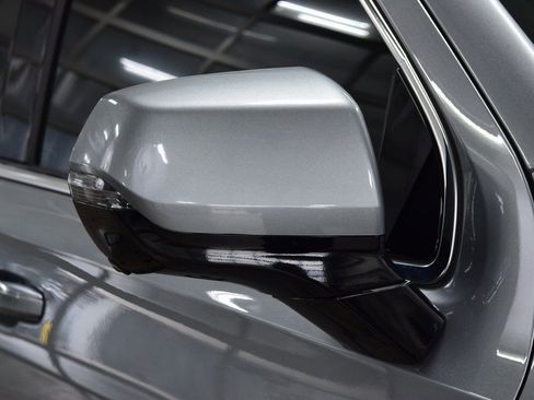 Used 2023 Cadillac Escalade Premium Luxury Platinum image 16