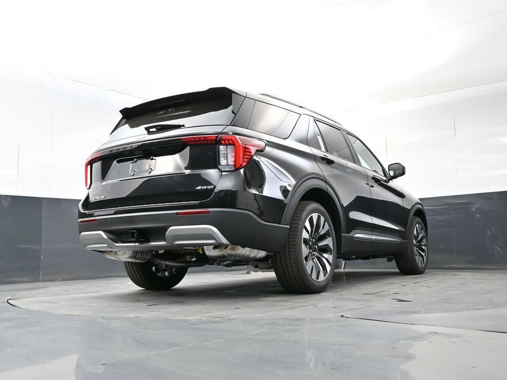 New 2026 Ford Explorer Platinum w/ LUX Leather Package AWD/4WD image 16