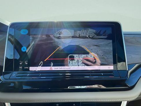 New 2026 Volkswagen Atlas SE image 14