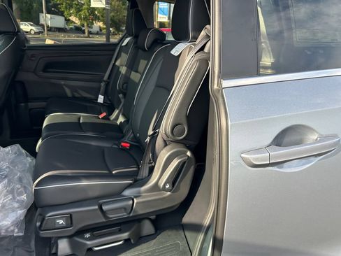 New 2026 Honda Odyssey Touring image 20