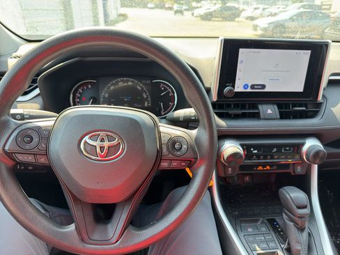 Used 2024 Toyota RAV4 LE AWD/4WD image 3