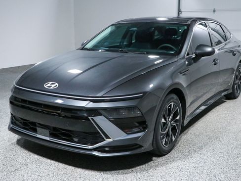 Used 2024 Hyundai Sonata SEL FWD image 29