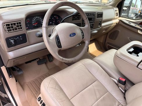 Used 2003 Ford F350 Lariat image 16